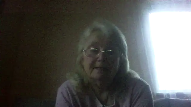 AmyLove353 online show from 15, 4, 2026