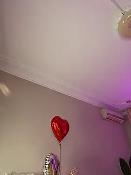 Snapshot of HugeBoobsAlice chatting on 14, 2, 2026 HugeBoobsAlice online show from 14, 2, 2026