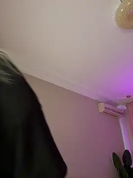 Snapshot of HugeBoobsAlice chatting on 16, 2, 2026 HugeBoobsAlice online show from 16, 2, 2026