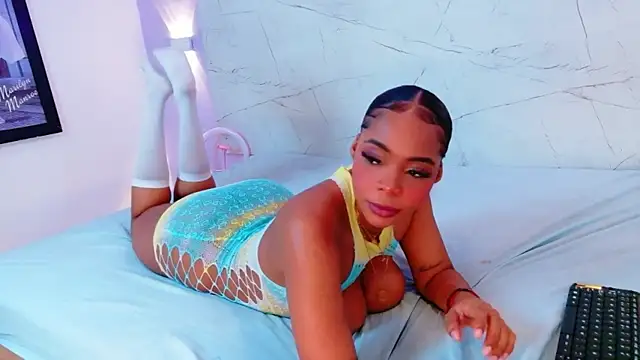 Snapshot of Lorraine_Jackson chatting on 12, 11, 2025 Lorraine Jackson online show from 12, 11, 2025