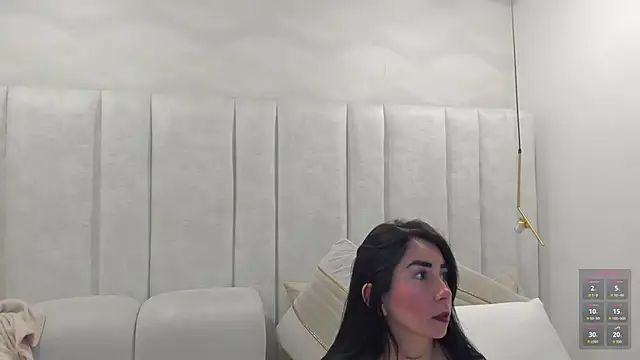 Snapshot of AnnieLove_ chatting on 10, 11, 2025 AnnieLove online show from 10, 11, 2025