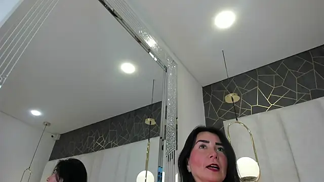 Snapshot of AnnieLove_ chatting on 4, 2, 2026 AnnieLove online show from 4, 2, 2026