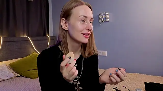 ZolaDickmann online show from 6, 11, 2025