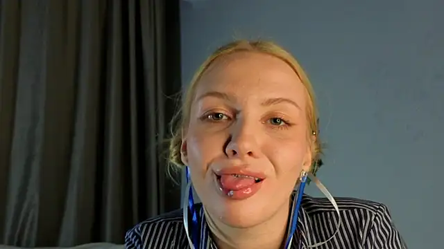 Snapshot of mcdony chatting on 8, 11, 2025 mcdony online show from 8, 11, 2025