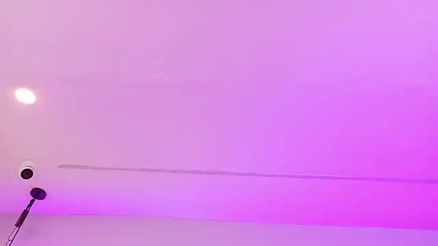 Snapshot of Emily_Baby20 chatting on 14, 3, 2026 Emily Baby20 online show from 14, 3, 2026