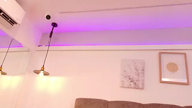 Snapshot of Emily_Baby20 chatting on 17, 3, 2026 Emily Baby20 online show from 17, 3, 2026