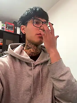 Snapshot of sflps chatting on 10, 11, 2025 sflps online show from 10, 11, 2025