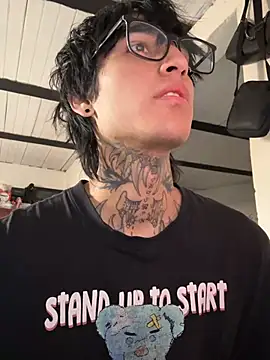 Snapshot of sflps chatting on 15, 2, 2026 sflps online show from 15, 2, 2026