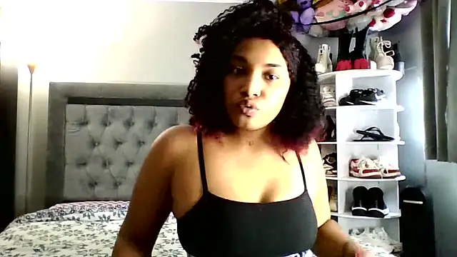 Nahomy Sara online show from 16, 3, 2026