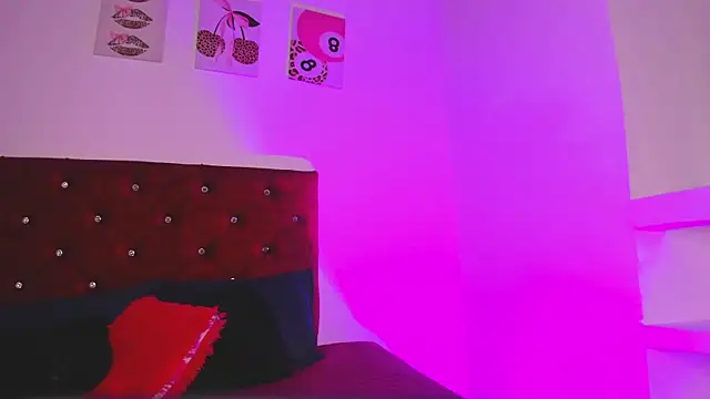 kittymonroe1 online show from 17, 7, 2026