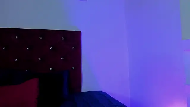 kittymonroe1 online show from 24, 7, 2026