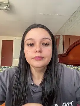 Selena Roa online show from 9, 5, 2026