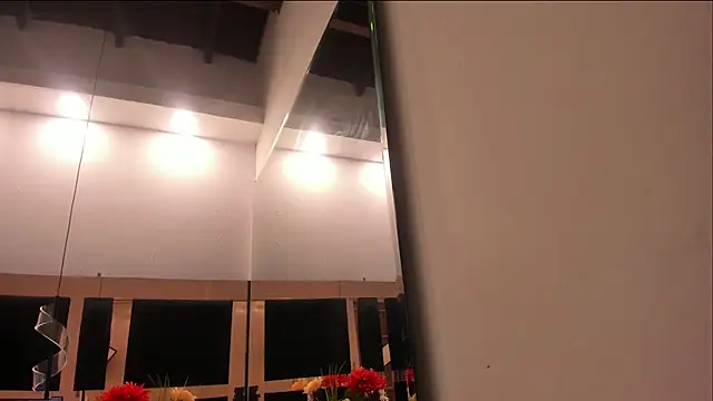 mirandaduboiss online show from 11, 3, 2026