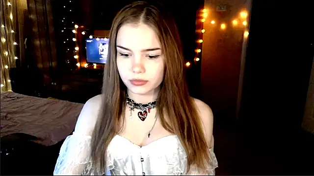 Amity Roski online show from 25, 10, 2025