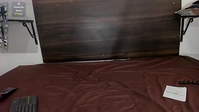 Debora Cienfuegos25 online show from 23, 10, 2025