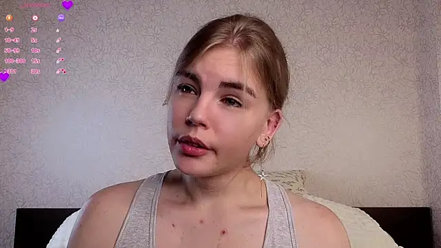 Snapshot of MelodyBaur chatting on 22, 7, 2026 MelodyBaur online show from 22, 7, 2026