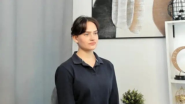 Snapshot of SusannDimanche chatting on 27, 10, 2025 SusannDimanche online show from 27, 10, 2025