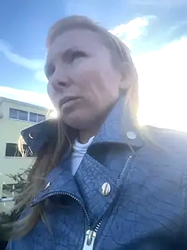 JeniJansi online show from 21, 10, 2025