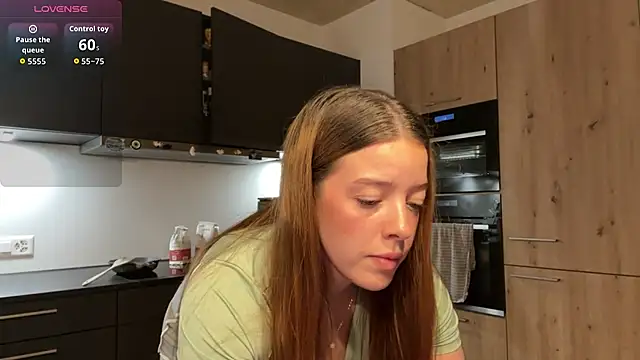 allisonwhite222 online show from 4, 11, 2025