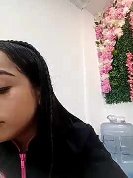 BabyCaramel18 online show from 23, 10, 2025