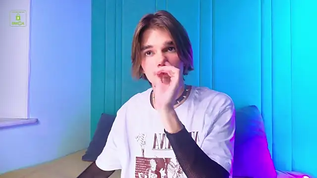 Snapshot of DavidLeatherhofff chatting on 1, 11, 2025 DavidLeatherhofff online show from 1, 11, 2025