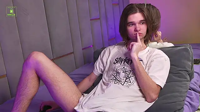 Snapshot of DavidLeatherhofff chatting on 8, 3, 2026 DavidLeatherhofff online show from 8, 3, 2026