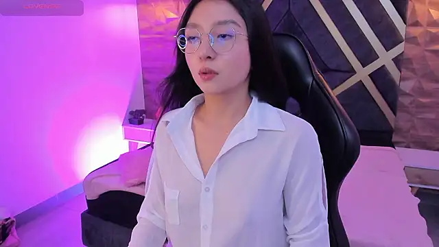 sydney miller  online show from 24, 2, 2026