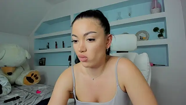 juliexxx online show from 15, 4, 2026