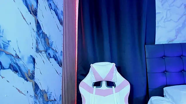 Scarlet DLuce online show from 6, 1, 2026