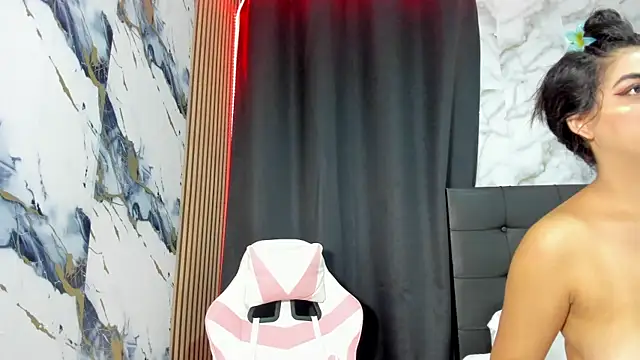 Scarlet DLuce online show from 7, 1, 2026