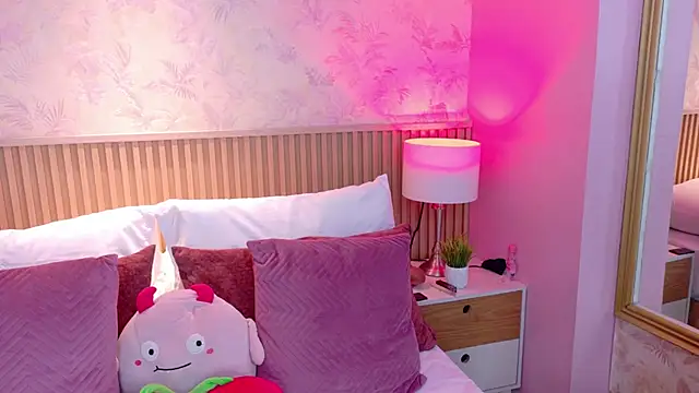 AdelineJhones online show from 27, 2, 2026