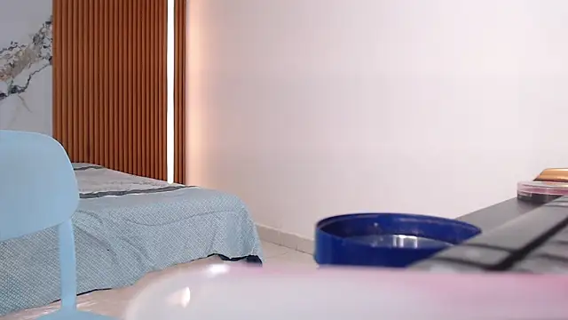 rosselyn  online show from 6, 3, 2026