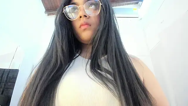 EmmadaSilva online show from 19, 3, 2026