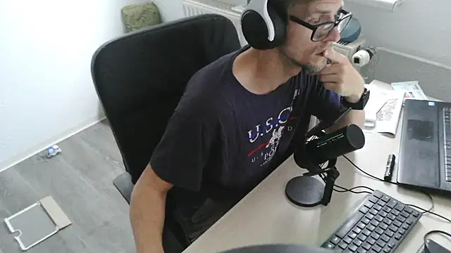 StephPra94 online show from 14, 7, 2026