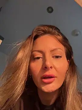 Lovelavender  online show from 11, 5, 2026