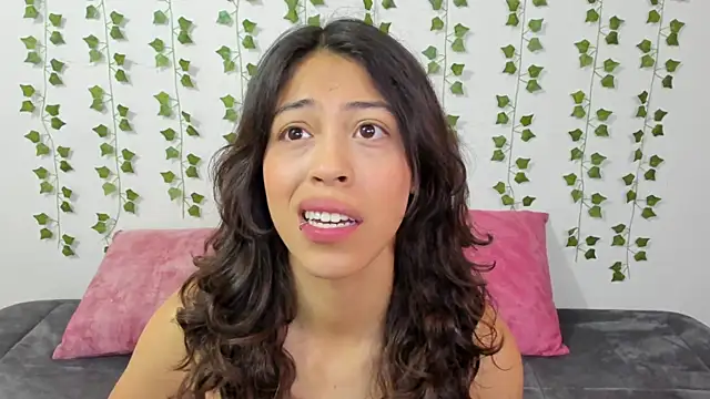 emily jonessxx online show from 8, 3, 2026