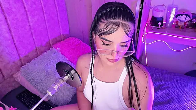 Snapshot of laana_foxx chatting on 19, 7, 2026 laana foxx online show from 19, 7, 2026