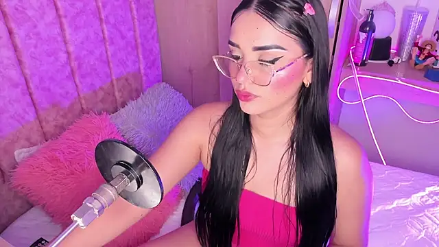 Snapshot of laana_foxx chatting on 4, 8, 2026 laana foxx online show from 4, 8, 2026