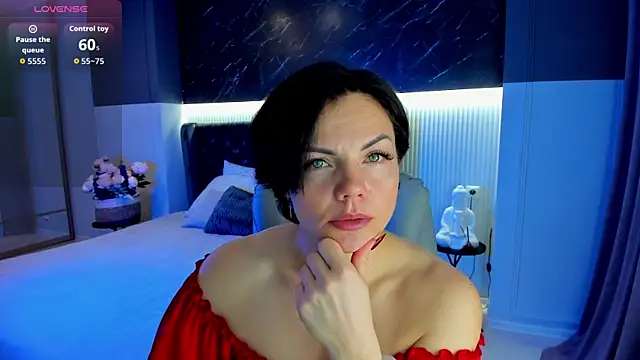 Snapshot of Wow_Maya chatting on 5, 12, 2025 Wow Maya online show from 5, 12, 2025