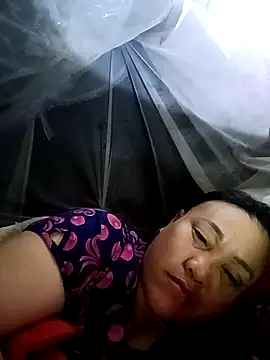 Snapshot of chich-bong chatting on 20, 11, 2025 chich-bong online show from 20, 11, 2025