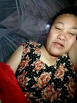 Snapshot of chich-bong chatting on 23, 12, 2025 chich-bong online show from 23, 12, 2025