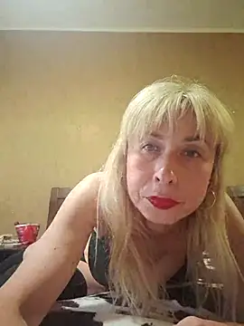 SelinaLovqx online show from 14, 7, 2026