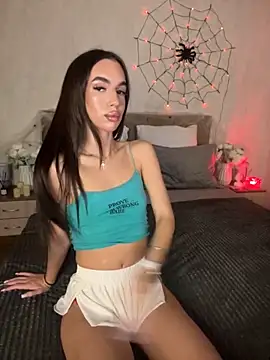 LuxBrunette- online show from 24, 10, 2025