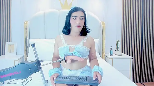 SweetKata  online show from 2, 11, 2025