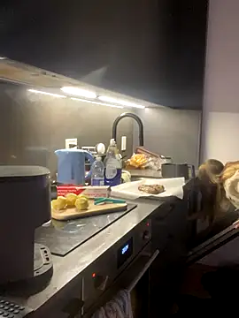 Snapshot of elliepixie chatting on 20, 12, 2025 elliepixie online show from 20, 12, 2025