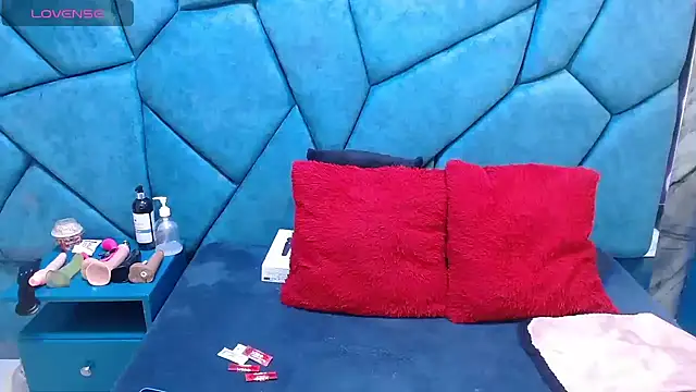 JulietaDiamond online show from 9, 5, 2026
