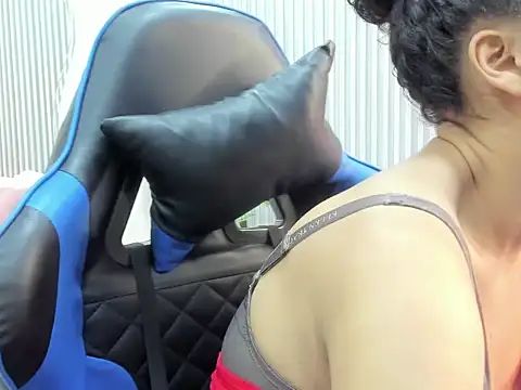 agata18  online show from 2, 12, 2025