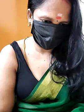 Snapshot of tamilammu1431 chatting on 31, 5, 2026 tamilammu1431 online show from 31, 5, 2026