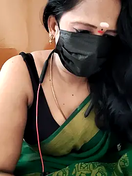Snapshot of tamilammu1431 chatting on 7, 6, 2026 tamilammu1431 online show from 7, 6, 2026