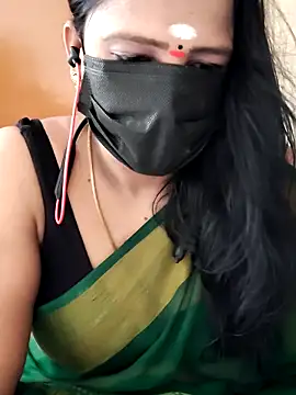 Snapshot of tamilammu1431 chatting on 19, 6, 2026 tamilammu1431 online show from 19, 6, 2026